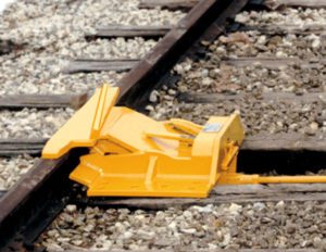 Aldon® One Way Retractable Derail